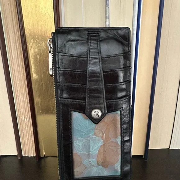 HOBO International - Linn slim Credit Card Wallet in Black Leather - Picture 3 of 9